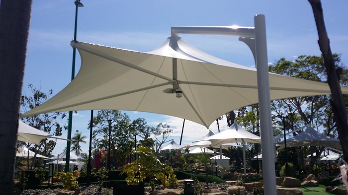 Ye Xing Royal Brunei Jerudong Park landscape small umbrella. Ye Xing Royal Brunei Jerudong Park landscape small umbrella.